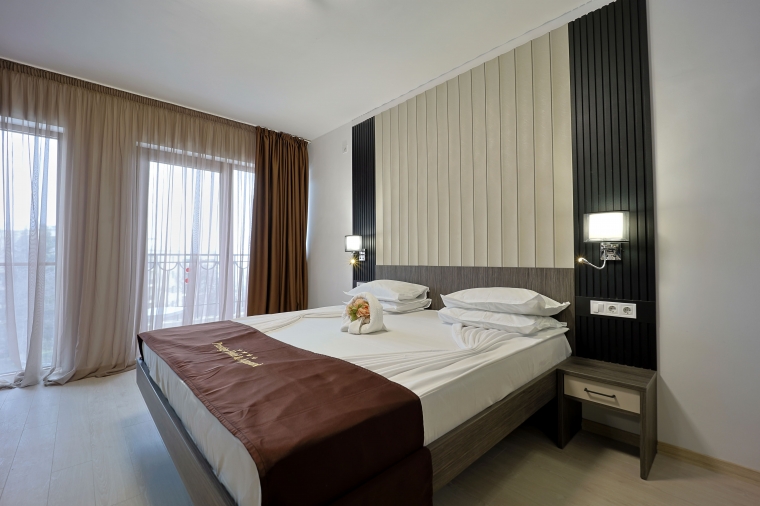 Стандартный двухместный номер с балконом